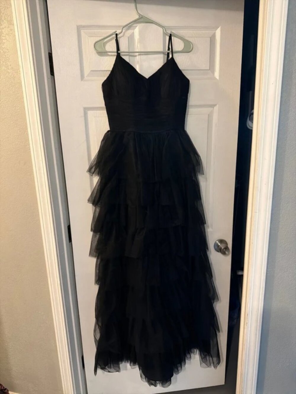 Faeriesty V-Neck Tiered Tulle Skirt Formal Dress, Size 6
